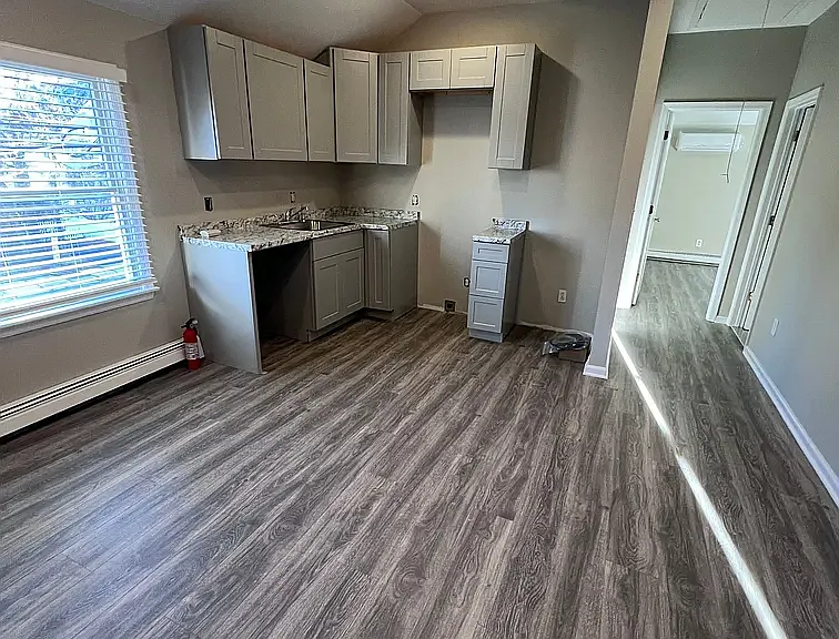 439 Manville Rd #6 — Photo 3