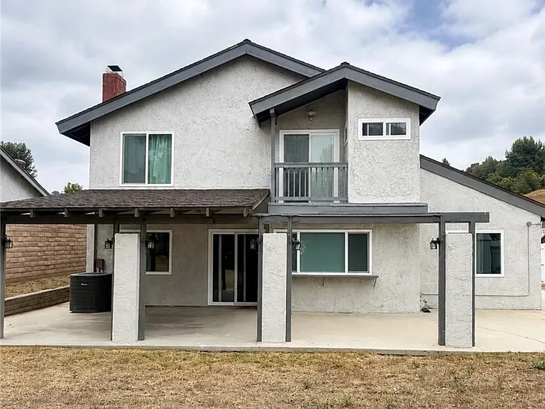 1525 Meadow Glen Rd — Photo 12