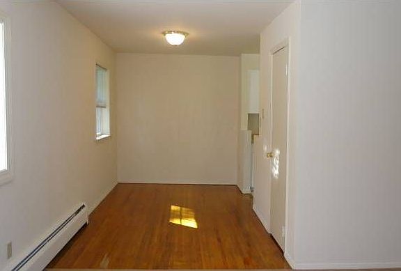 Hardwood Floor Dining Are