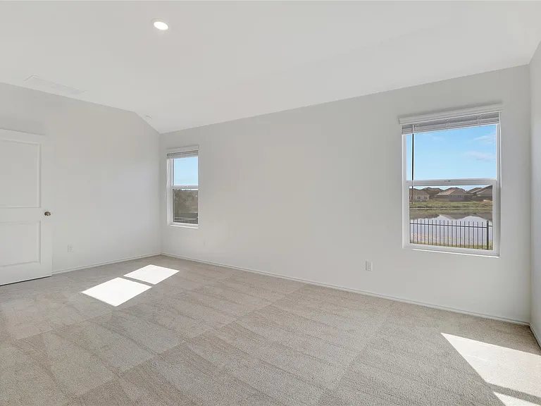 2524 Four Waters Loop — Photo 15