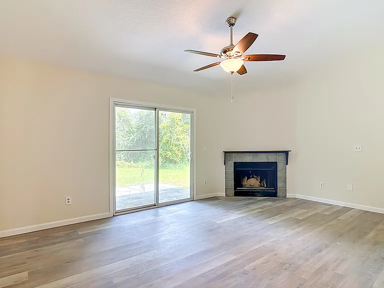 3400 Eric Ter — Photo 26