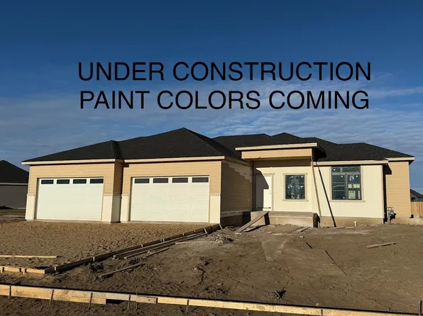 1151 Vista Ct, Salina, KS 67401