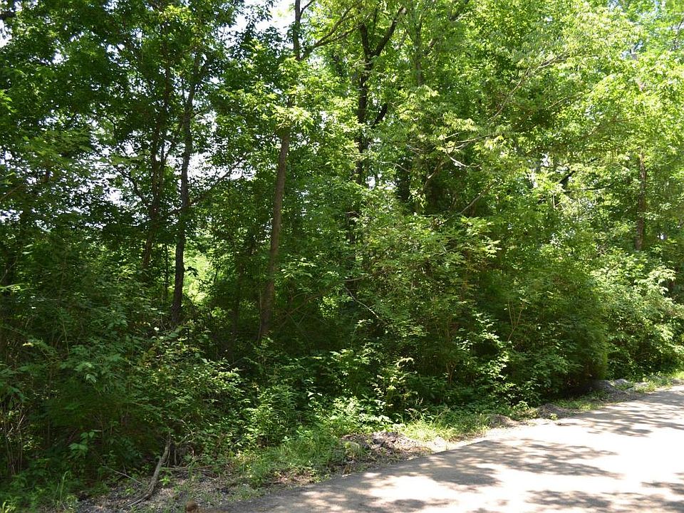 2nd image of 8220 Turkey Run Pkwy
