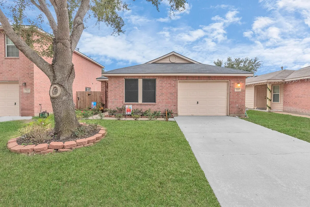 Building Photo - 7327 Enchanted Creek Dr