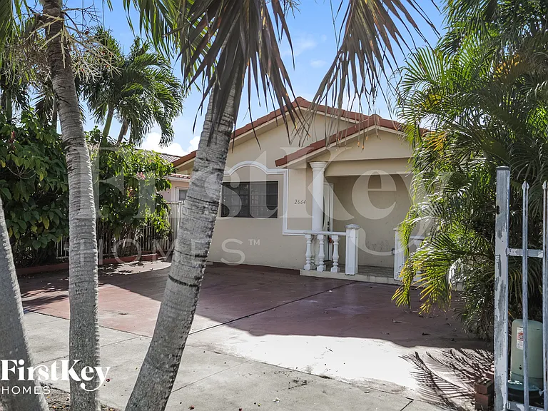 2664 W 70th Pl — Photo 11