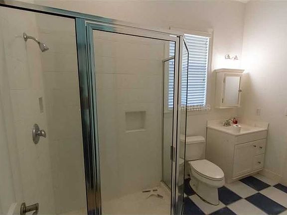 Guest House Bathroom