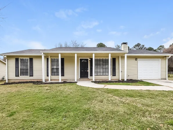 306 River Chase Dr, Jonesboro, GA 30238