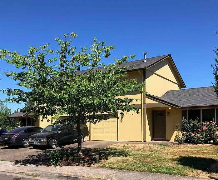 4225 Mahrt Ave SE — Photo 1