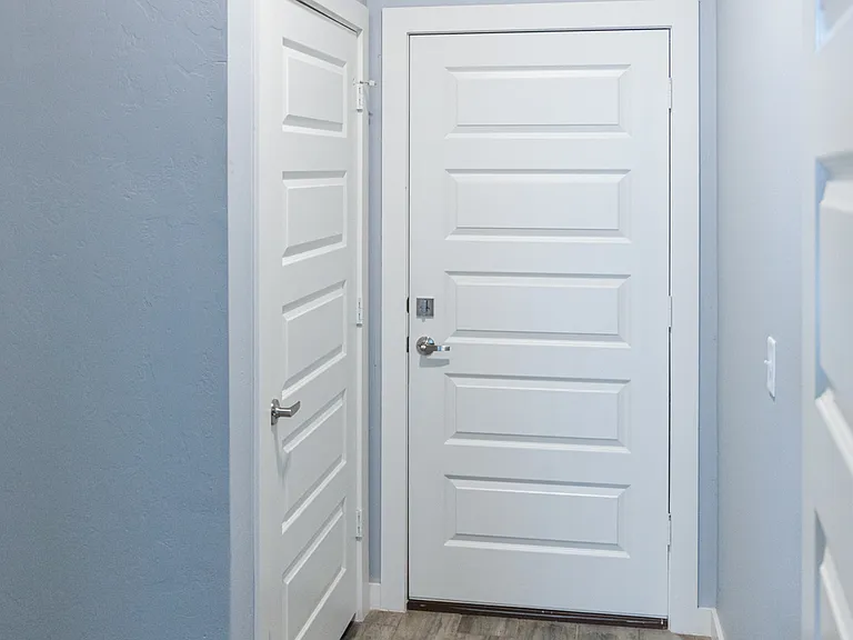 504 Remington Ave — Photo 31