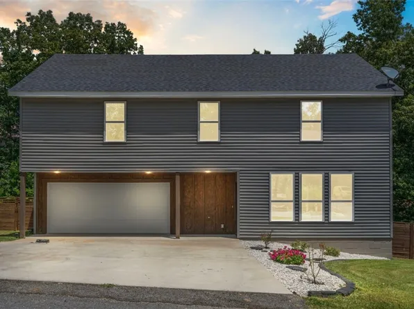 17 Rettendon Ln, Bella Vista, AR 72714