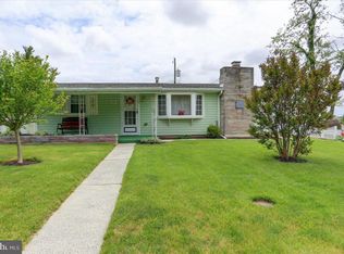 24 Forrest Ave, Fayetteville, PA 17222