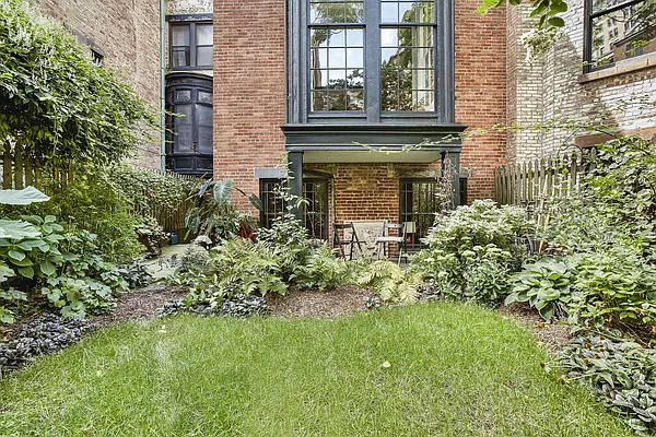 Rented by Compass | media 16