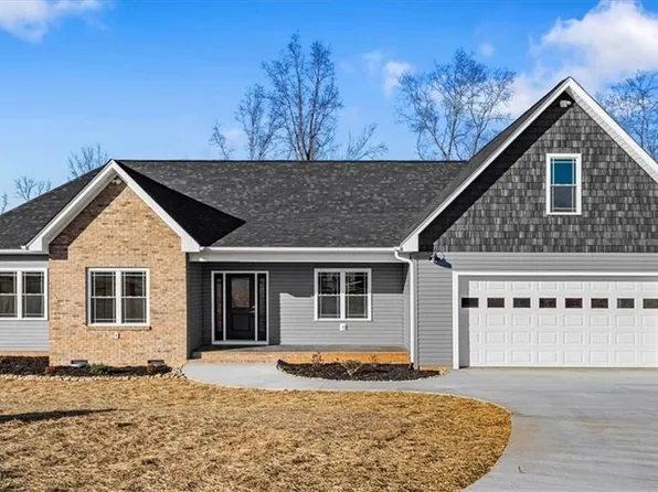 3315 Fox Glow Trl, Asheboro, NC 27205