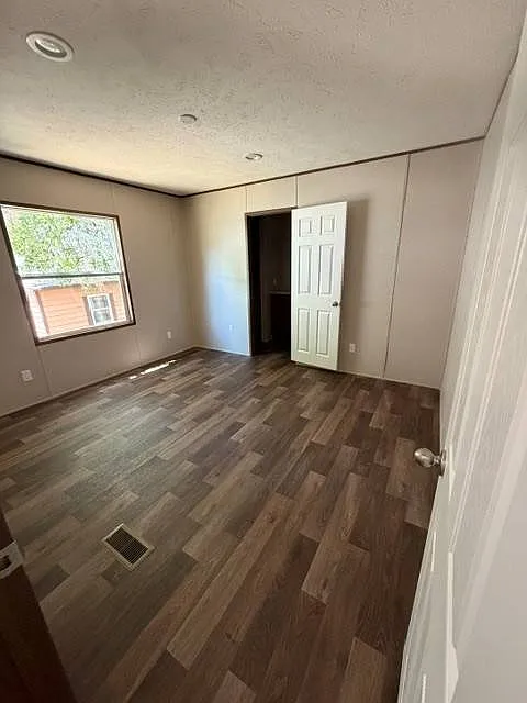 3 bed, 2.0 bath, $1,500 — Photo 4
