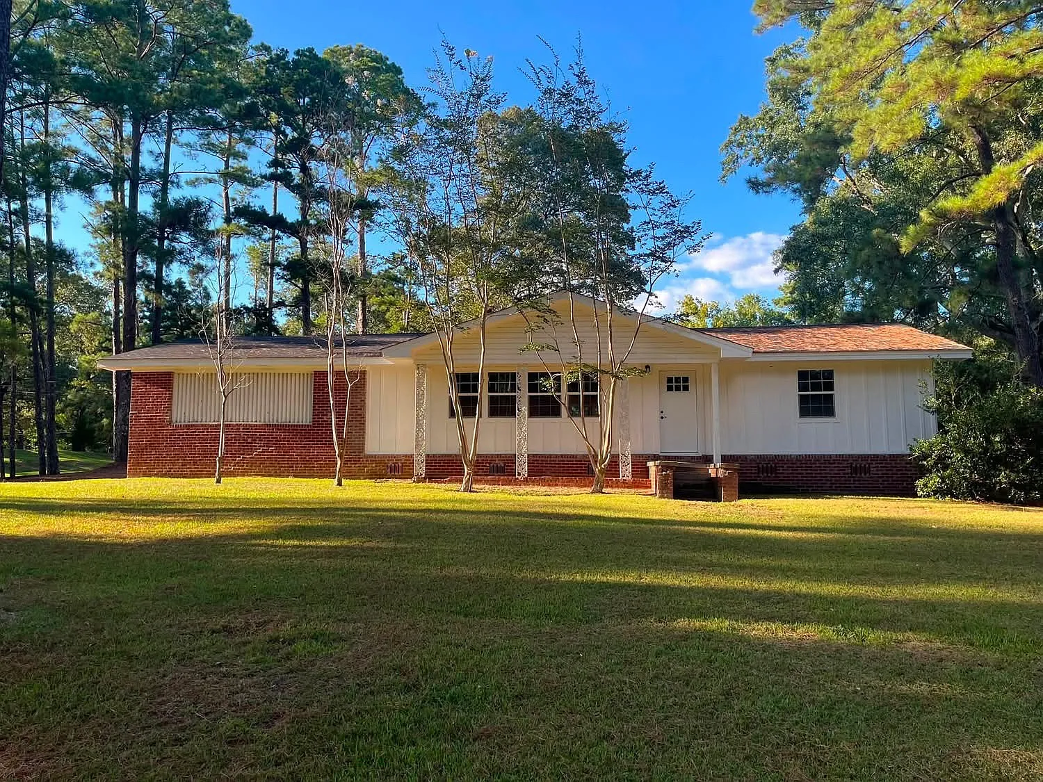 3 bed, 2.5 bath, 1665 sqft, $1,800 — Photo 1
