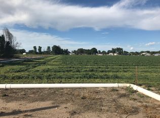 2901 Iris Rd, Pueblo, CO 81006