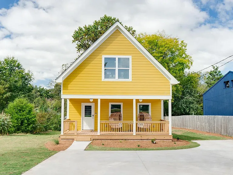 210 Evans St — Photo 22