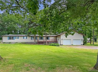 6924 E Lake Rd, Castile, NY 14427