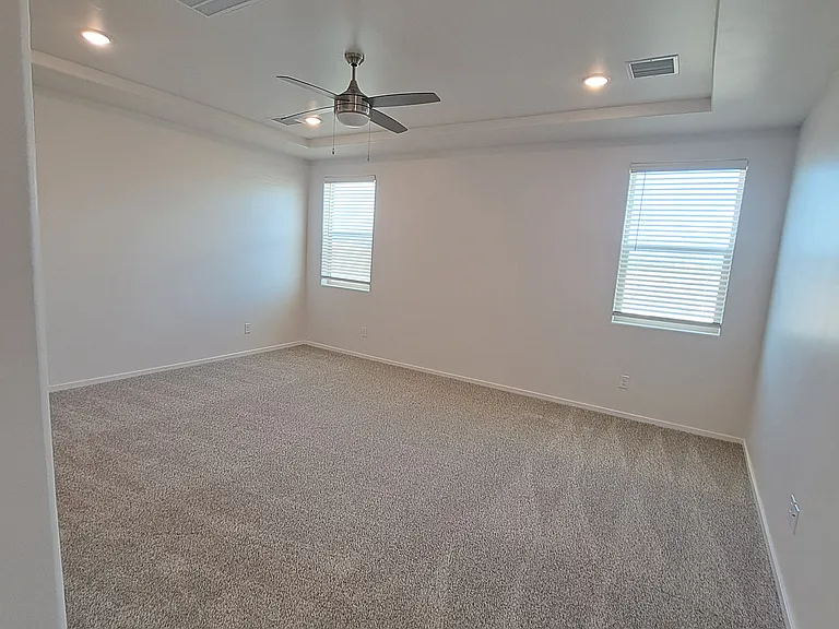 1040 San Cristobal Dr — Photo 6