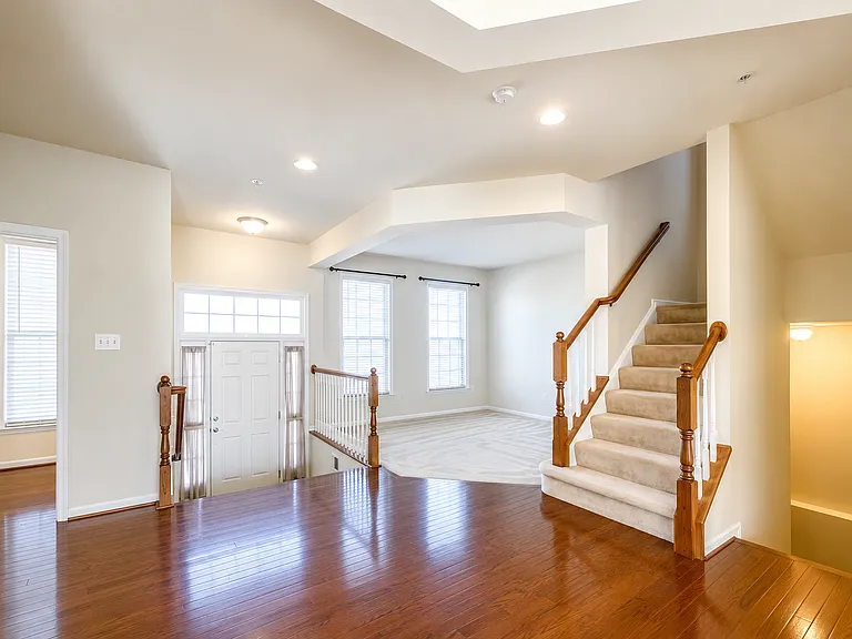 12904 Hallwood Pl — Photo 2