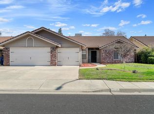 223 Evergreen Ave, Clovis, CA 93611