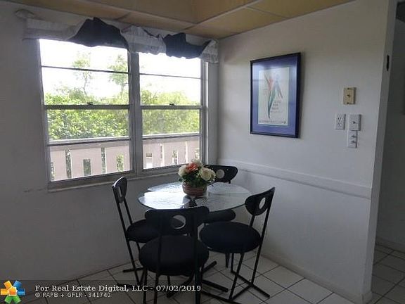 3rd image of 3502 Bimini Ln APT E3