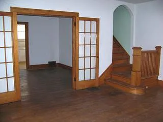 1083 N Main St — Photo 2