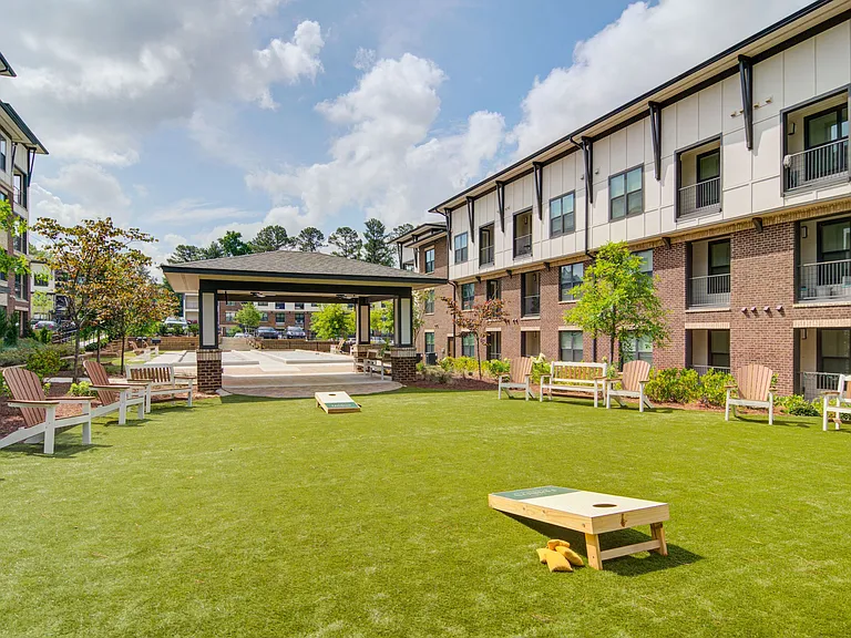 The Edison Sugarloaf Apartments — Photo 15