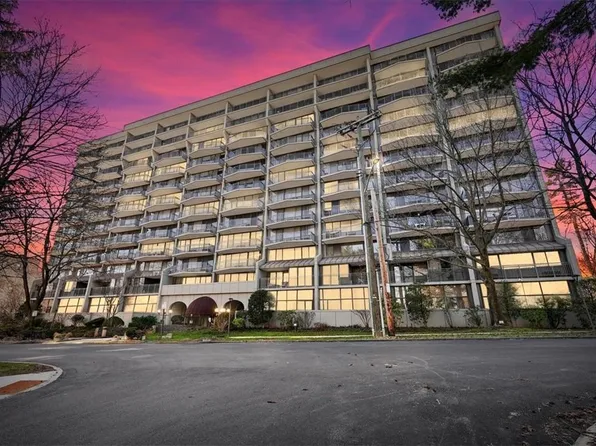 15 Stewart Place #6J, White Plains, NY 10603