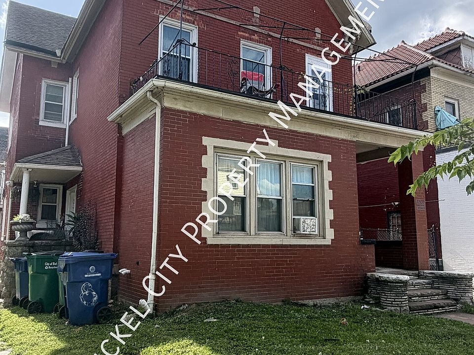 1st image of 856 Niagara St