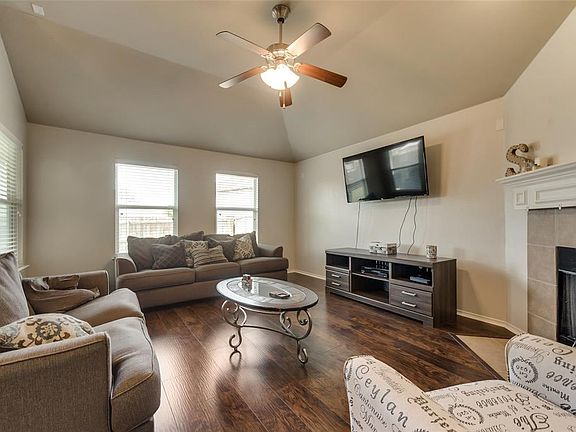 2nd image of 2021 Crosby Dr