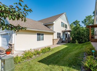 7016 15th St N, Oakdale, MN 55128