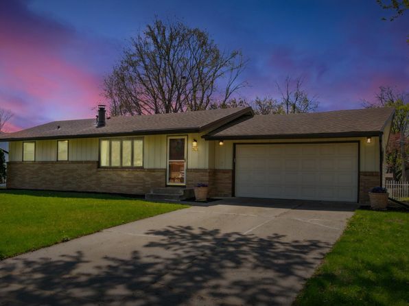 7801 45 1/2 Ave N, New Hope, MN 55428