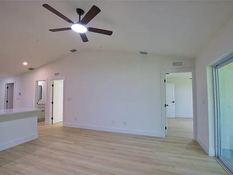 17147 Carleen Ave — Photo 28