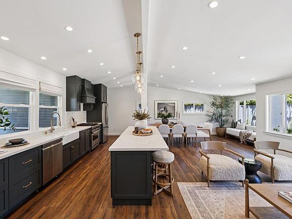 3rd image of 636 Galerita Way