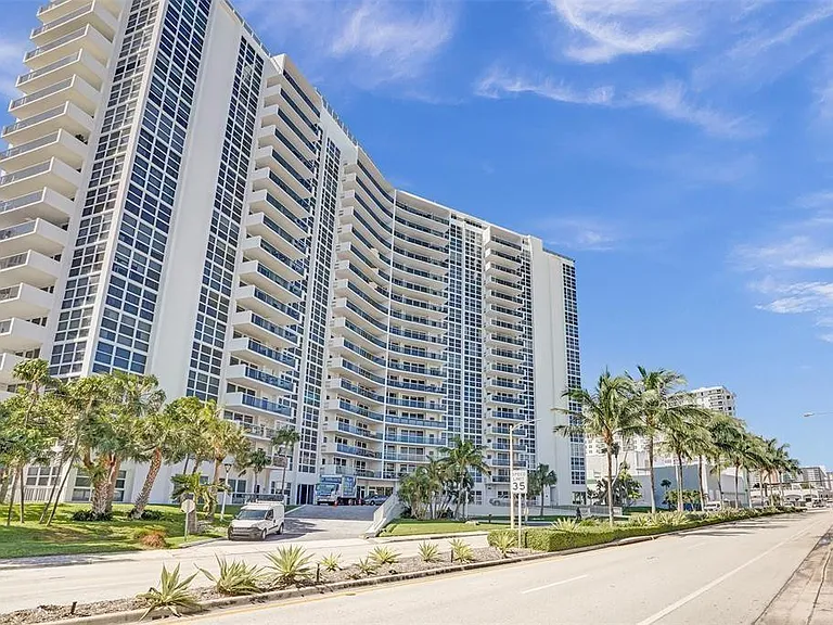 2841 N Ocean Blvd #1508 — Photo 31