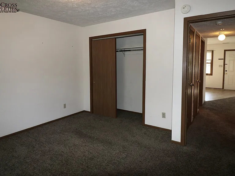 2858 University Ave — Photo 6