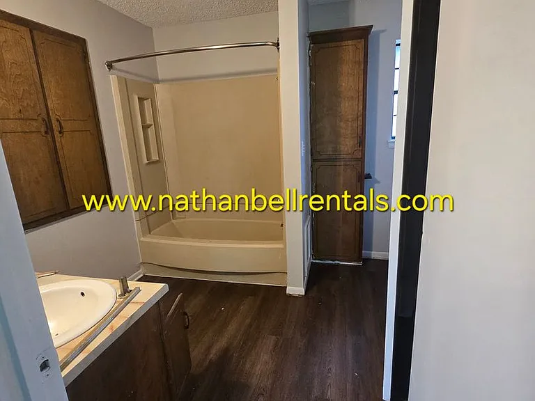 3766 Clarksville St — Photo 5