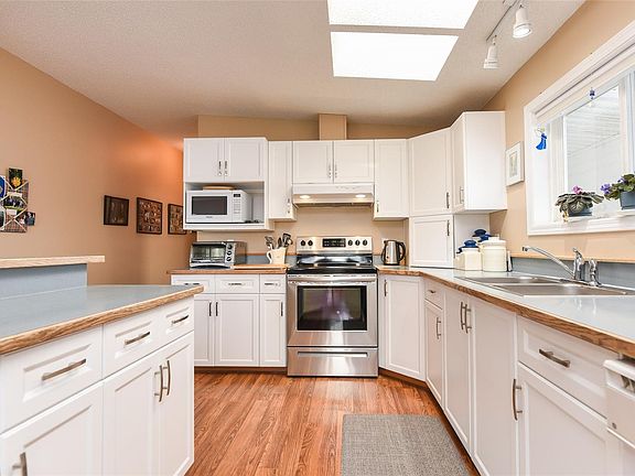 2nd image of 4714 Muir Rd #108