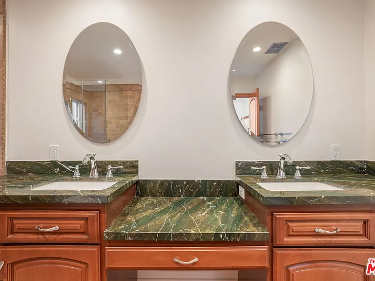 17309 Avenida De La Herradura — Photo 39