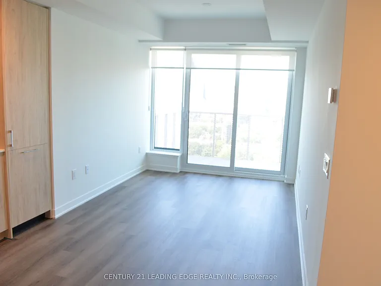 10 Oak St #2407 — Photo 5