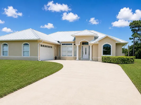 107 Curtis Cir, Sebastian, FL 32958