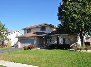 632 Lisson Grv, New Lenox, IL 60451