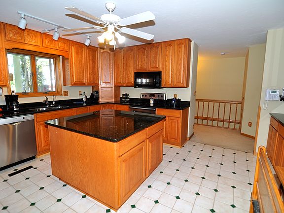 2nd image of 930 Langford Trl