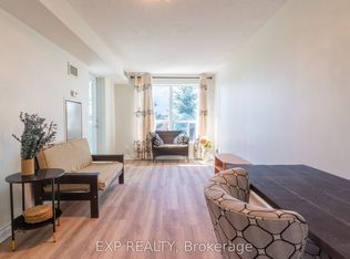 60 Fairfax Cres N #221, Toronto, ON M1L0E1
