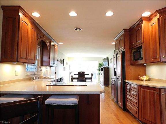 5th image of 30405 Ashton Ln