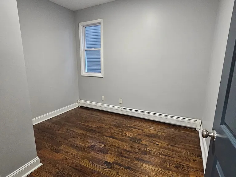 8 William St #2 — Photo 13