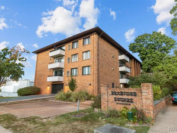 1030 N Harrison Ave APT 403, Saint Louis, MO 63122