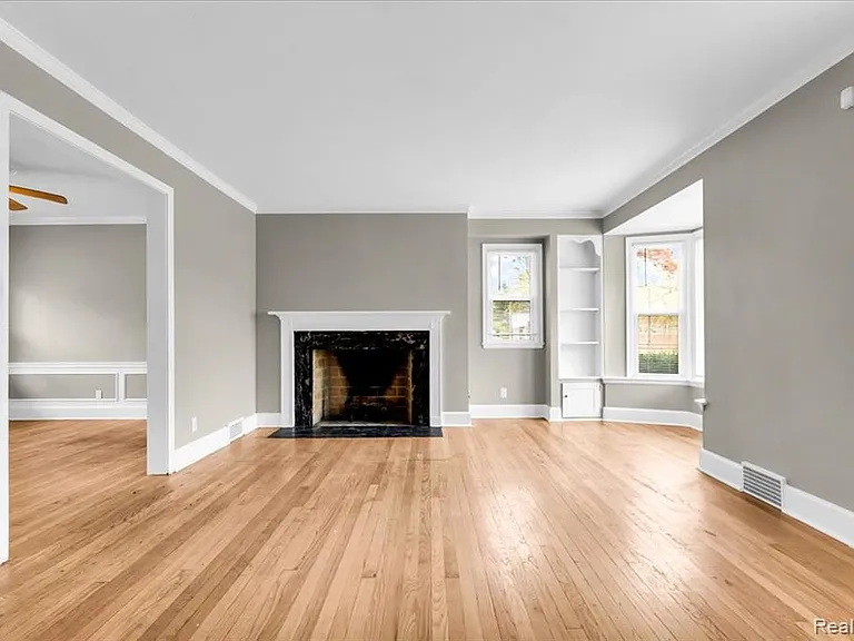3463 Santa Maria Ave — Photo 6