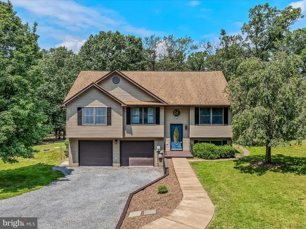 158 Phoebe Ln, Berkeley Springs, WV 25411